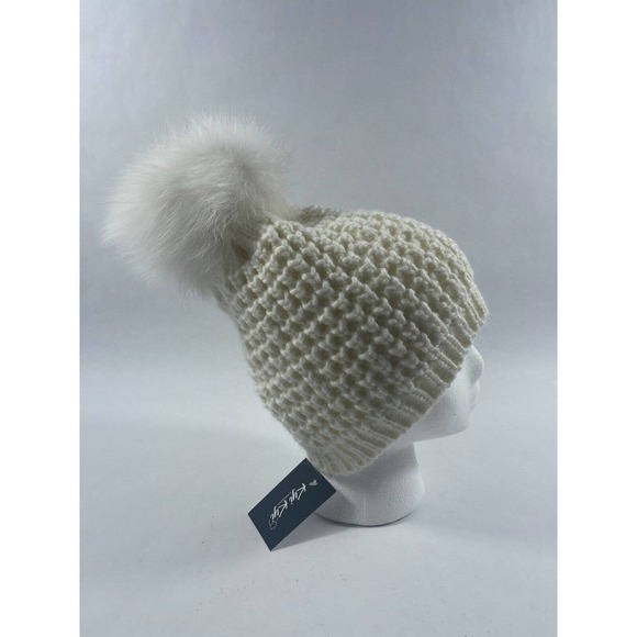 KYI KYI WOMEN’S CLASSIC FOX FUR WAFFLE KNIT POM POM BEANIE IVORY, ONE SIZE - Picture 2 of 8